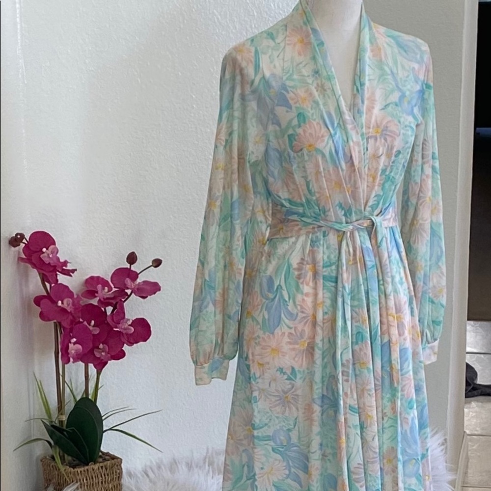 Olga Vintage Night gown and Robe.